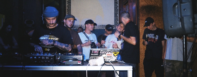 22 SOS x DUNGEON, Cofe de la Ostrava, Casablanka